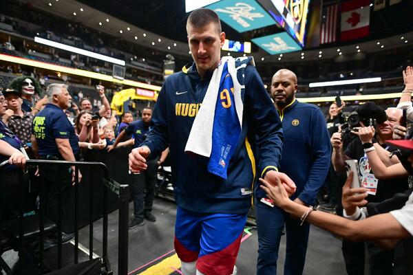 NBA LEGENDA KAO IZ TOPA: Jokić i Denver osvajaju titulu!