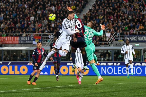 OČAJNI JUVENTUS JEDVA DO BODA: Vlahović ponovo zaboravljen na klupi!