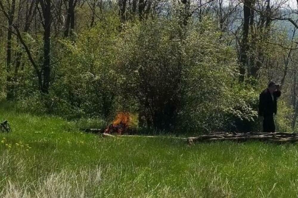 ROĐAK ZAPALIO VATRU OKO ŽBUNA: Ovo je neprevaziđeno, vetar DUVA, ljudi ZABEZEKNUTI, jedni slave, drugi besne (FOTO)
