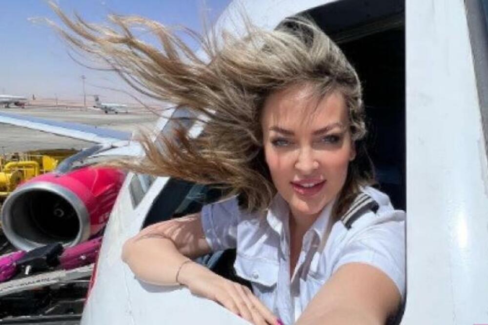 IVANA JE NAJLEPŠA PILOTKINJA U SRBIJI: Za ovom vatrenom plavušom svi se okreću, vrela je kao Sahara (FOTO)