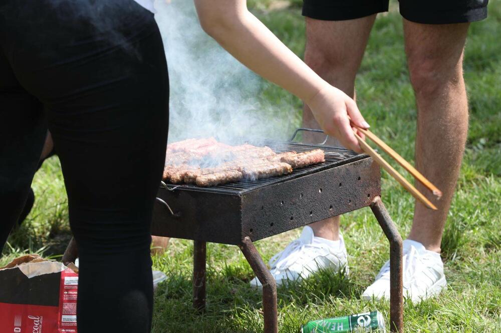 STIGLA JE NOVA VREMENSKA PROGNOZA ZA 1. MAJ: Loše vesti za mnoge koji su planirali URANAK