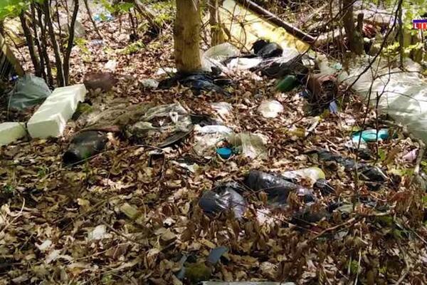 UŽASNE SLIKE SA ŠAR PLANINE: Šumica prepuna smeća, napravljena DEPONIJA!