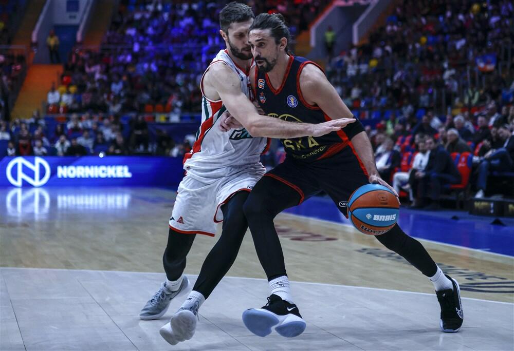 Aleksej Šved (desno)