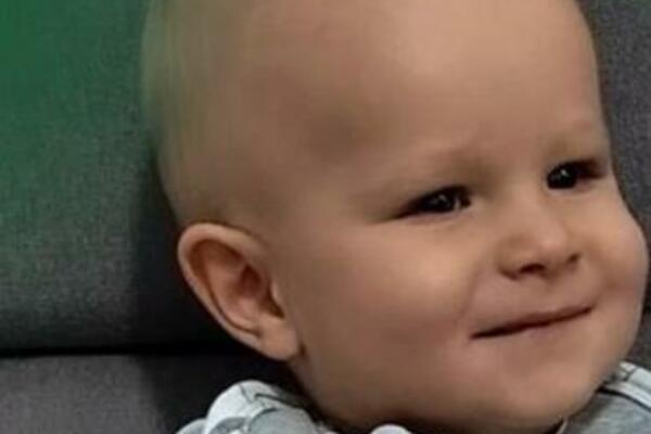 MALI VELJKO HITNO MORA U AMERIKU: Roditelji ni ne znaju protiv čega se bore, bolest ostavlja STRAŠNE posledice