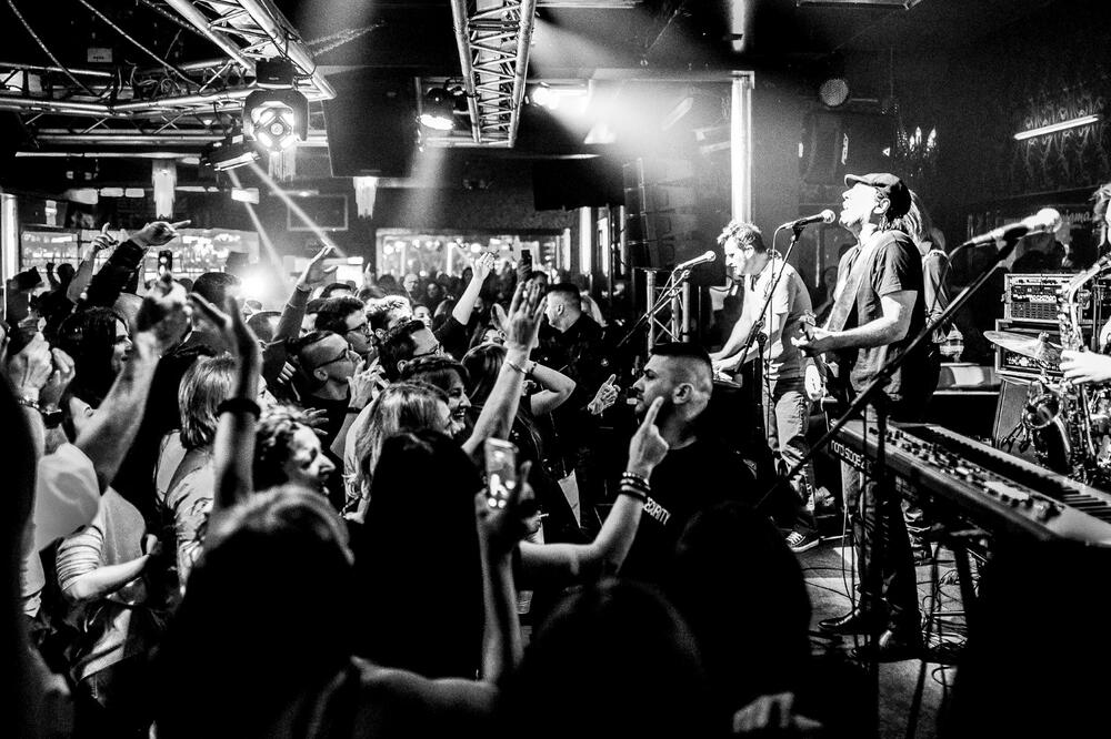 Film "Svjetla Sarajeva" o grupi Zabranjeno pušenje ispraćen aplauzima u Los Anđelesu