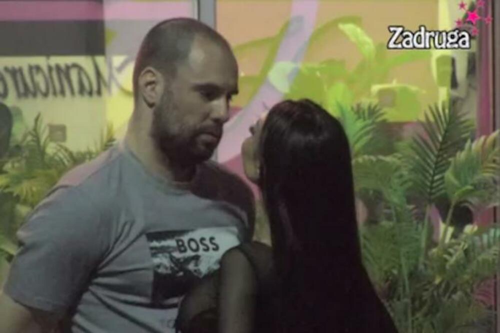 MAJA OBRISALA POD SA DOSTOJANSTVOM ZVEZDANA SLAVNIĆA: Ovakvog ga nismo VIDELI, svi u ČUDU