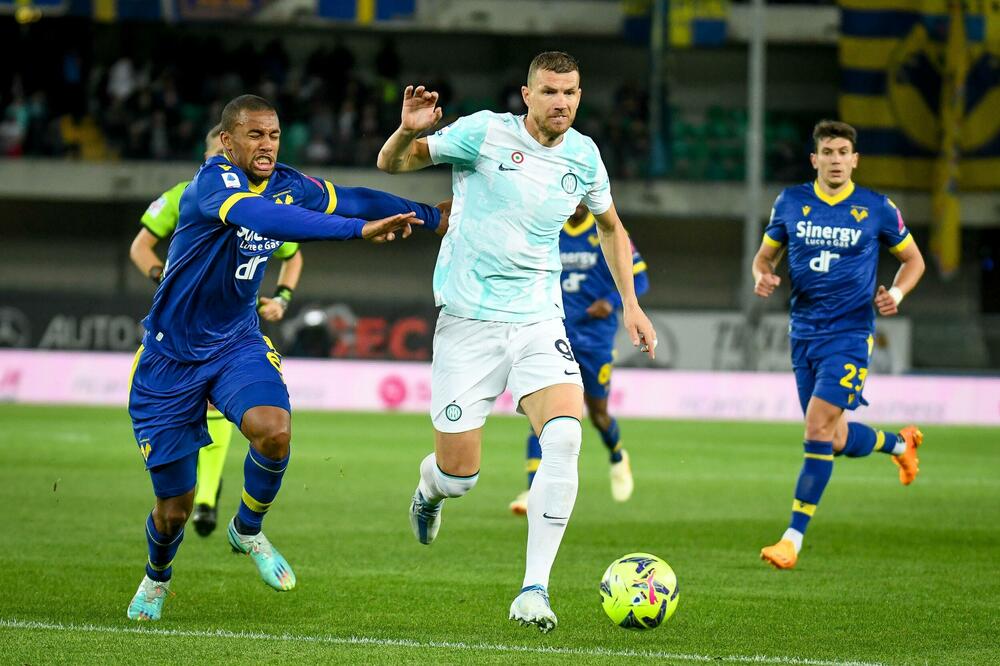 MILAN JEDVA SPREČIO VELIKU BRUKU: Inter se poigravao na gostovanju u Veroni! (FOTO)