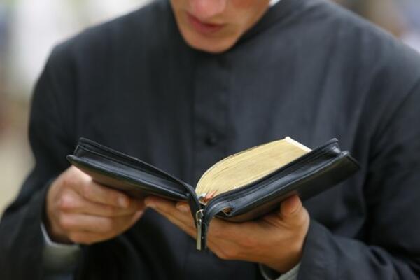 NEVERICA! SRBIN ATEISTA OTKRIO ZBOG ČEGA NE VERUJE U BOGA, A ONDA...Kad se pomenula BIBLIJA, nastao je OPŠTI HAOS