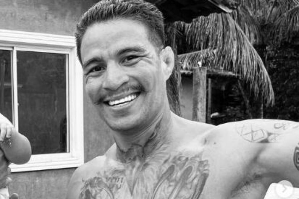 TRAGIČNA SMRT JUNAKA ULICE: Autobus udario MMA borca (29), preminuo na putu do bolnice!