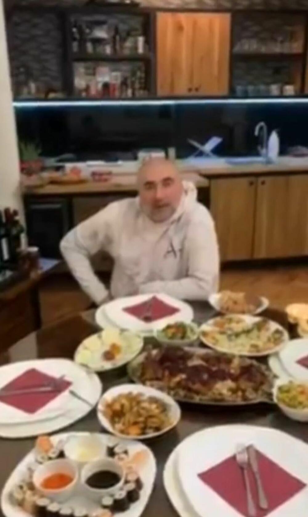 sada se bavi kuvanjem i ne krije da gaji veliku strast prema uzgoju domaćih životinja i raznih vrsta biljaka, u šta je uložio do sada zarađeni novac iz rijalitija.