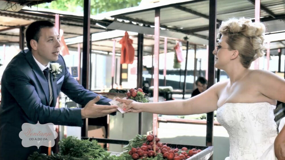 'Nakon sedam dana smo se venčali u manastiru u Sićevu i to je bilo jako zanimljvo, jer su te godine bile one poplave u Obrenovcu.'