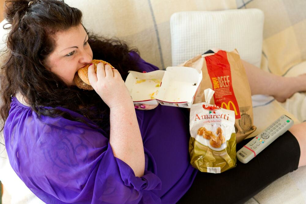 TOKSIČAN BRAK I UTEHA U HRANI SU JE UNIŠTILI: Ovako je uspela da promeni ceo životni stil i otarasi se kilograma