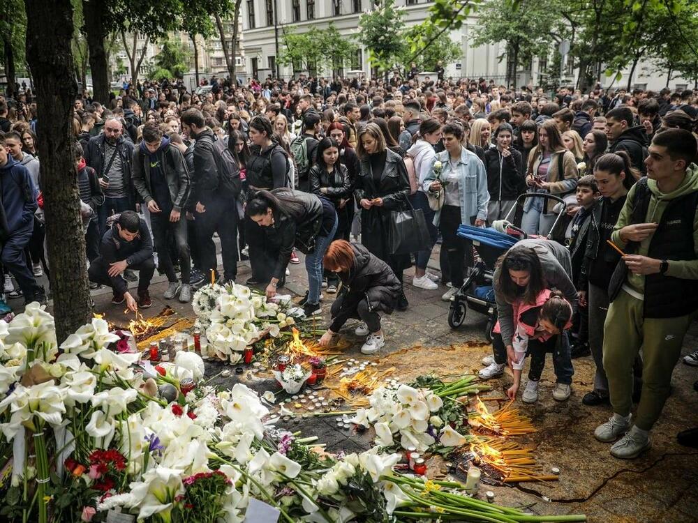 Odavanje počasti ubijenima