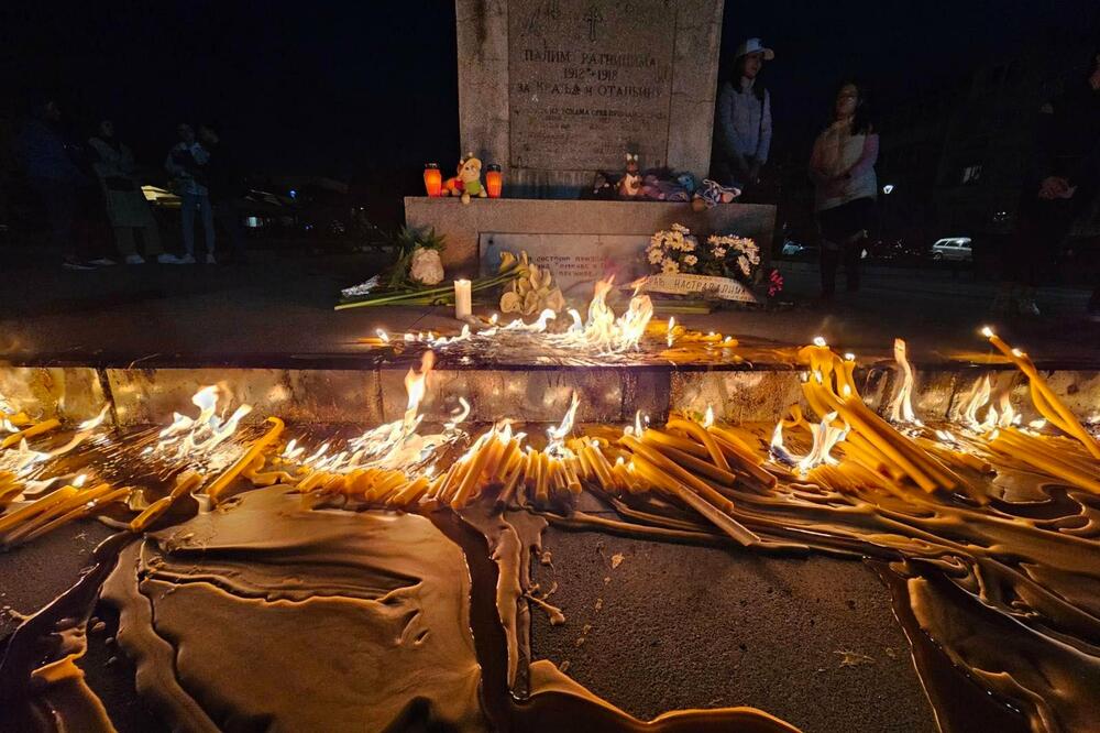 ISPRED ŠKOLE NA VRAČARU BIĆE OTVORENA KNJIGA ŽALOSTI: Građani će moći da se upišu U NAREDNA 3 DANA!