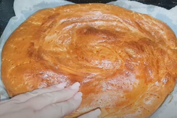 Prava srpska pogača sa mašću: Recept koji se čuva generacijama i uspeva baš svaki put!