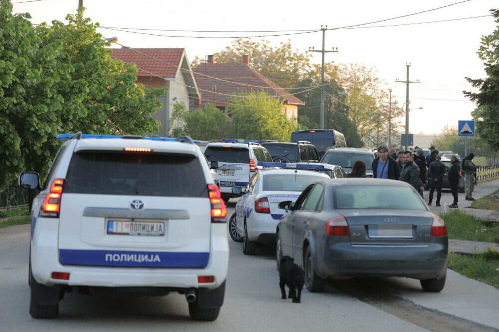 "UROŠ JE POBIO SVOJE NAJBLIŽE", tvrde ljudi: Oglasile se komšije nakon krvavog pira u Mladenovcu, rešetao u 3 sela!
