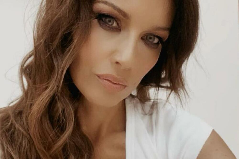 EVO KAKO DANAS IZGLEDA DEVOJKA IZ BAJAGINOG SPOTA: Nosila titulu FATALNE SRPKINJE, a sada se BAVI OVIM (FOTO)