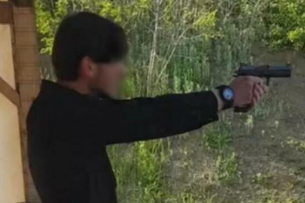 UHAPŠEN VEHABIJA U BEOGRADU! Na društvenim mrežama najavljivao HAOS, vežbao i pucanje (FOTO)