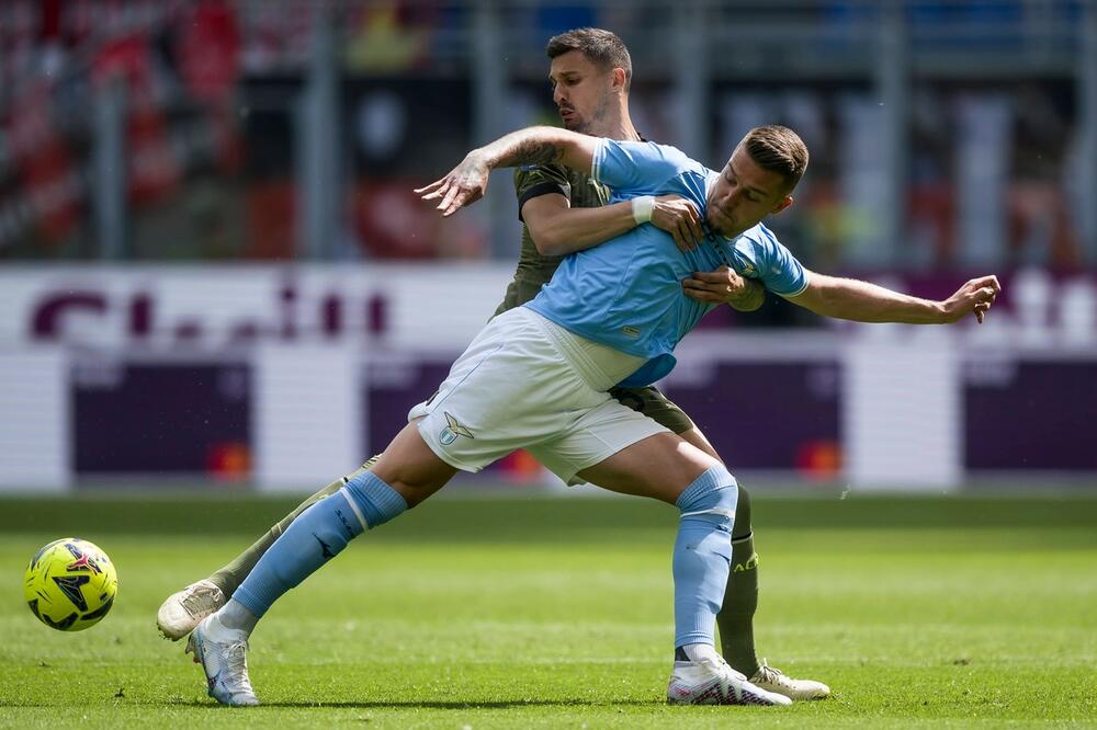 LUDNICA ZA LŠ U ITALIJI: Milan SRUŠIO Lacio i upisao jako važnu pobedu, REMEK DELO Ernandesa! (VIDEO)