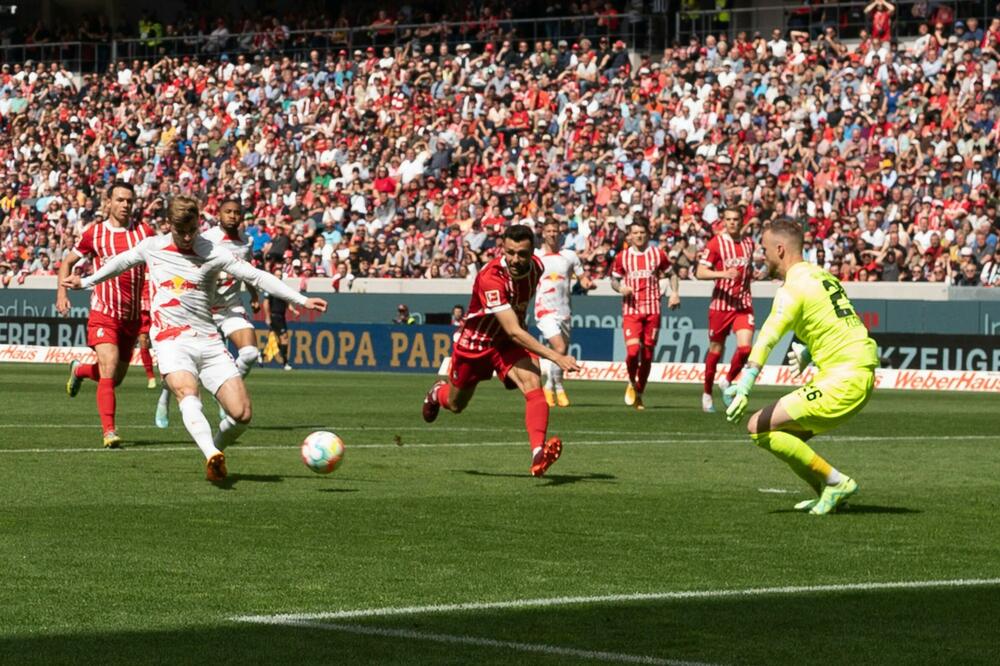 SERIJA LOŠIH REZULTATA UNION BERLINA: Lajpcig drugi put u pet dana slavio u Frajburgu! (FOTO)