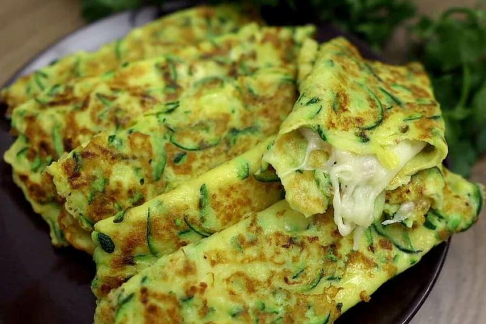 ZA SVAČIJI DŽEP, PALAČINKE SA TIKVICAMA PUNJENE SIROM: Preukusne, a gotove za 15 minuta (VIDEO)