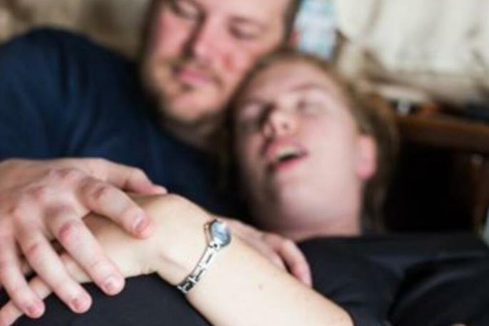 DA LI JE OVO NAJODVRATNIJI PAR NA SVETU? Ovo što su postavili zgrozilo sve, FUJ BRE! (FOTO GLEDAJTE NA SVOJU ŽELJU)