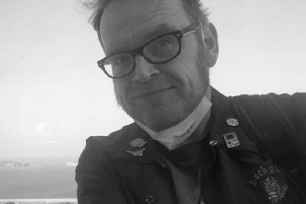 TRAGIČAN DAN! IZNENADNA SMRT POZNATOG MUZIČARA: Preminuo na putu