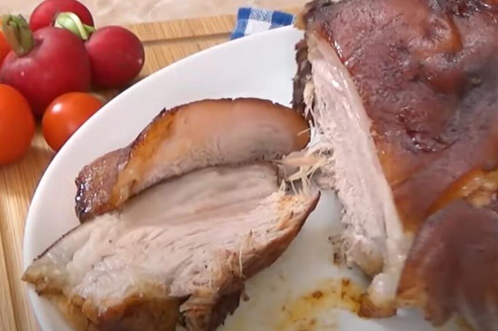 SVINJSKA KOLENICA U PIVU: Sve što SRBI VOLE u tanjiru, TOPI SE U USTIMA od slasti (RECEP)