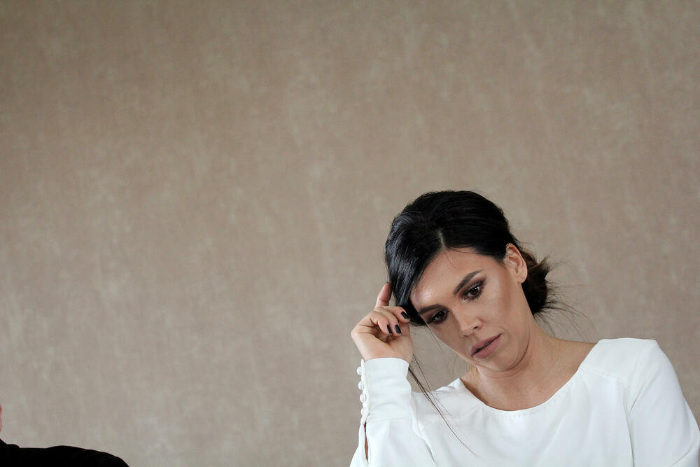 Masakri koji su se dogodili u Osnovnoj školi, Mladenovcu i njegovoj okolini alarmirali su državu, uznemirili građane i poljuljale vlasti.