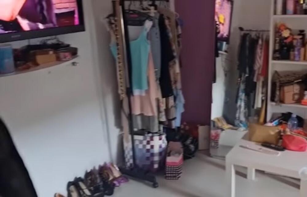 'Ovo je samo jedan deo mog garderobera, odeće koju nosim na nastupima.'