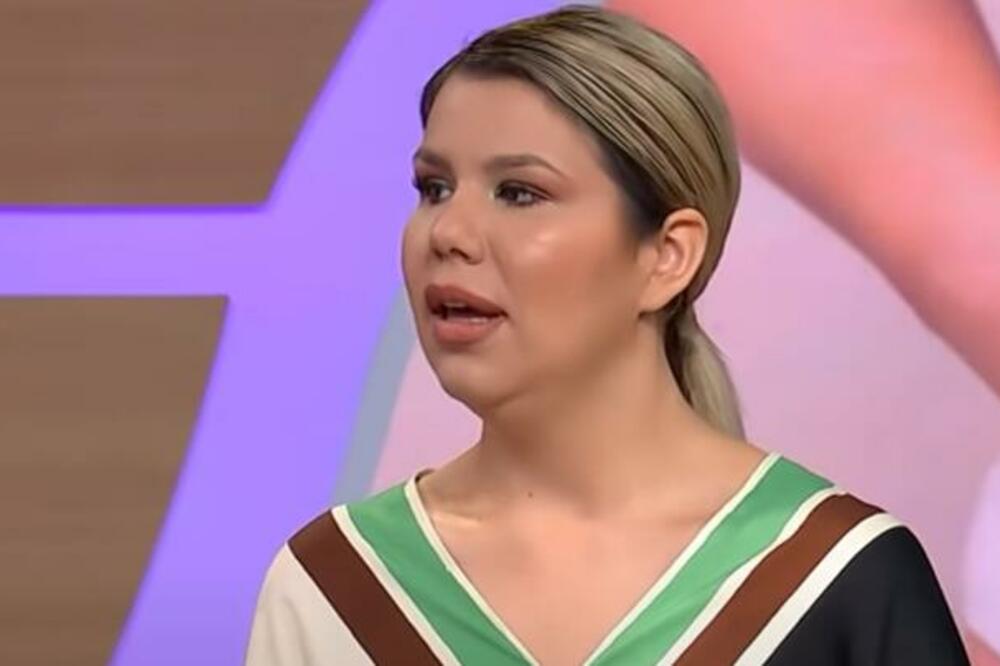 ZAVIRITE U DOM OMILJENE PEVAČICE, OVDE SE PRESELILA NAKON RAZVODA: Jedan detalj joj budi USPOMENU na POKOJNU MAJKU