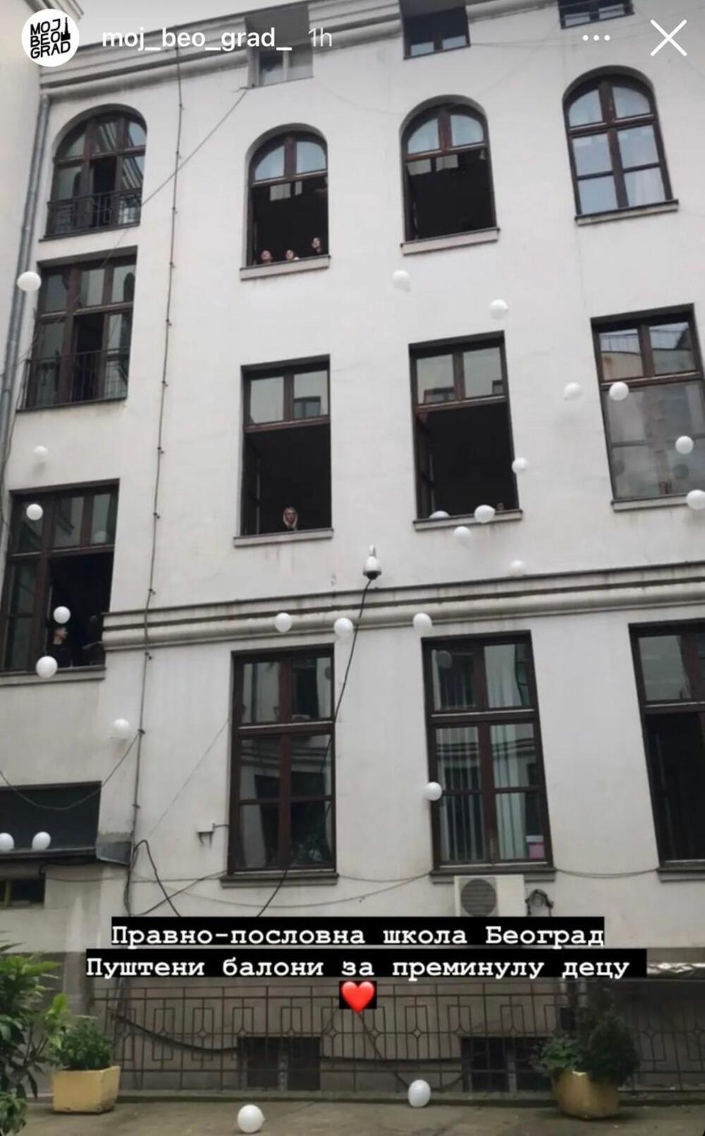 Baloni pušteni za decu nastradalu u masakru