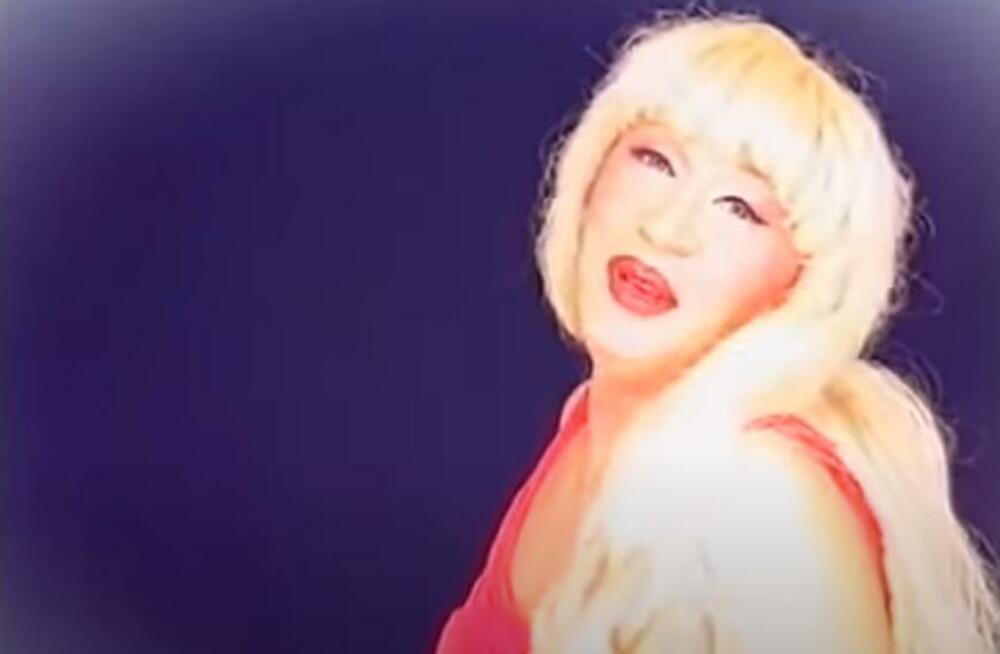 KARAMELA SHOW: Škola za pevačice - Jammy 