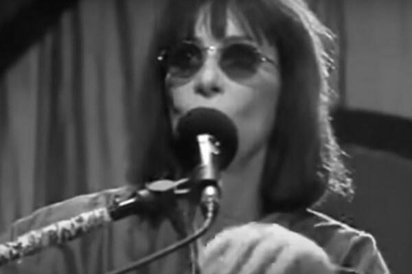 SAOPŠTENO DA JE PEVAČICA UMRLA