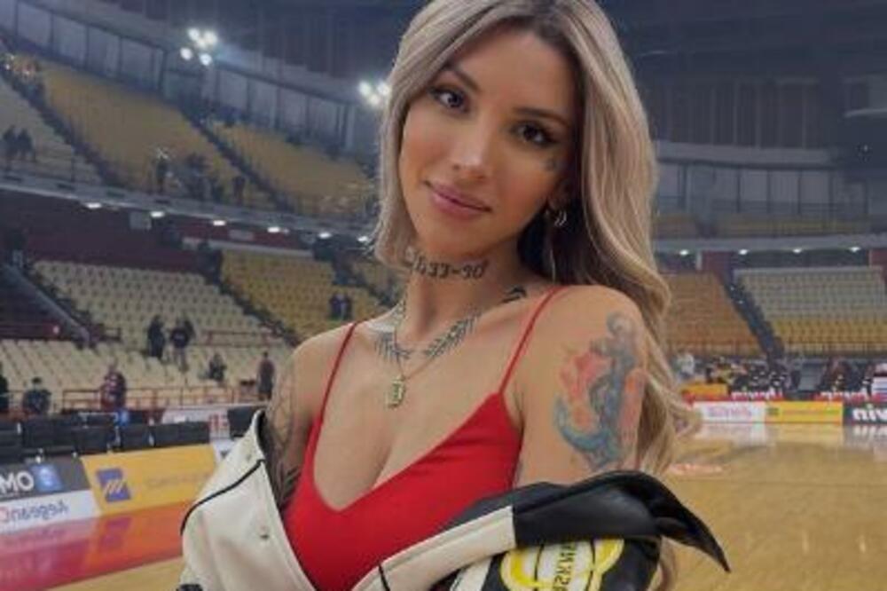 DA LI JE ONA NAJVATRENIJA NAVIJAČICA CRVENO-BELIH? Svuda prati klub, a jedan koš je posebno BURNO slavila! (VIDEO)