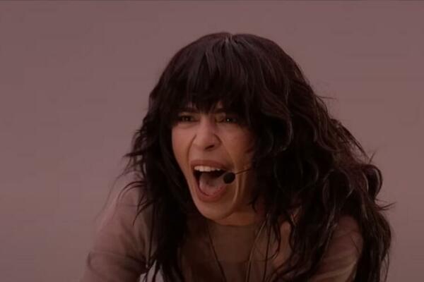 VERENI SU, ŽIVE U LUKS VILI I NE ŽELE DECU! Ovo je dečko POBEDNICE Evrovizije: Otkrivno čime se BAVI