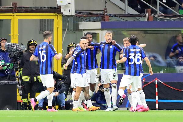 INTER NADOMAK FINALA LIGE ŠAMPIONA: Neroazuri nadigrali Milan u grotlu San Sira!