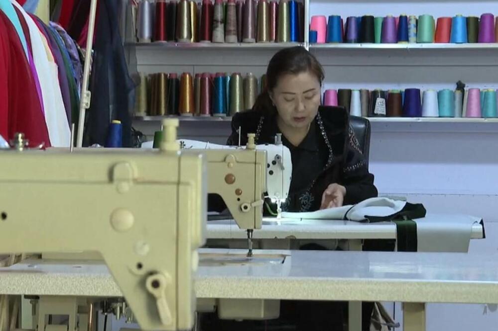 Moderna kuturna baština: Vez nacionalne manjine Kirgiza