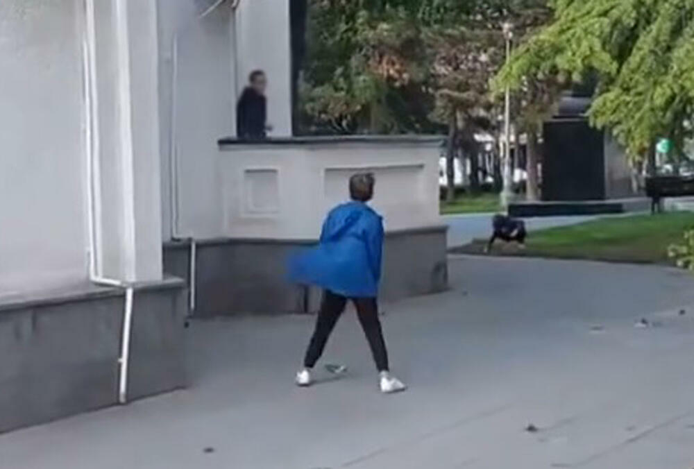 Gađali crkvu blatom