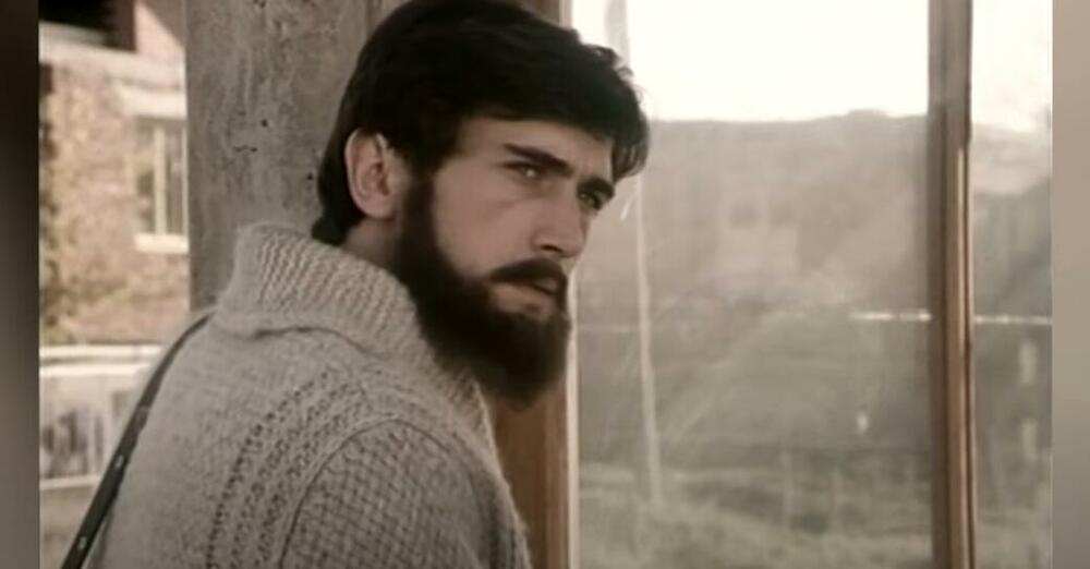 Dušan Vojnović je krajem sedamdestih i početkom osamdesetih godina prošlog veka bio jedan od najpopularnijih mladih glumaca bivše Jugolsavije