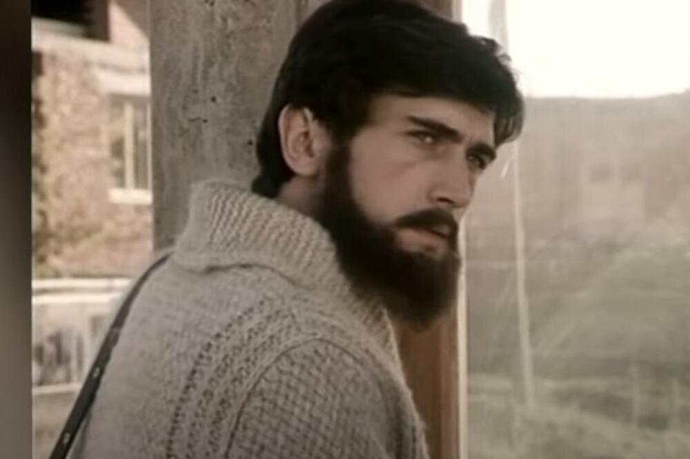 Pred njegovom lepotom žene su ostajale neme: Talentom josvojio Jugu, a danas ima 74 godine i neprepoznatljiv je