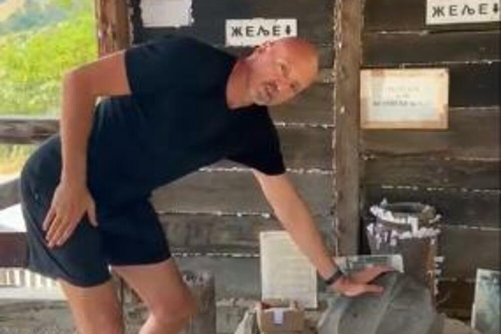 SAŠA OBRADOVIĆ I KREMANSKO PROROČANSTVO: Ko ne veruje, nek pogleda ovaj snimak - Tarabići ispunili želju treneru