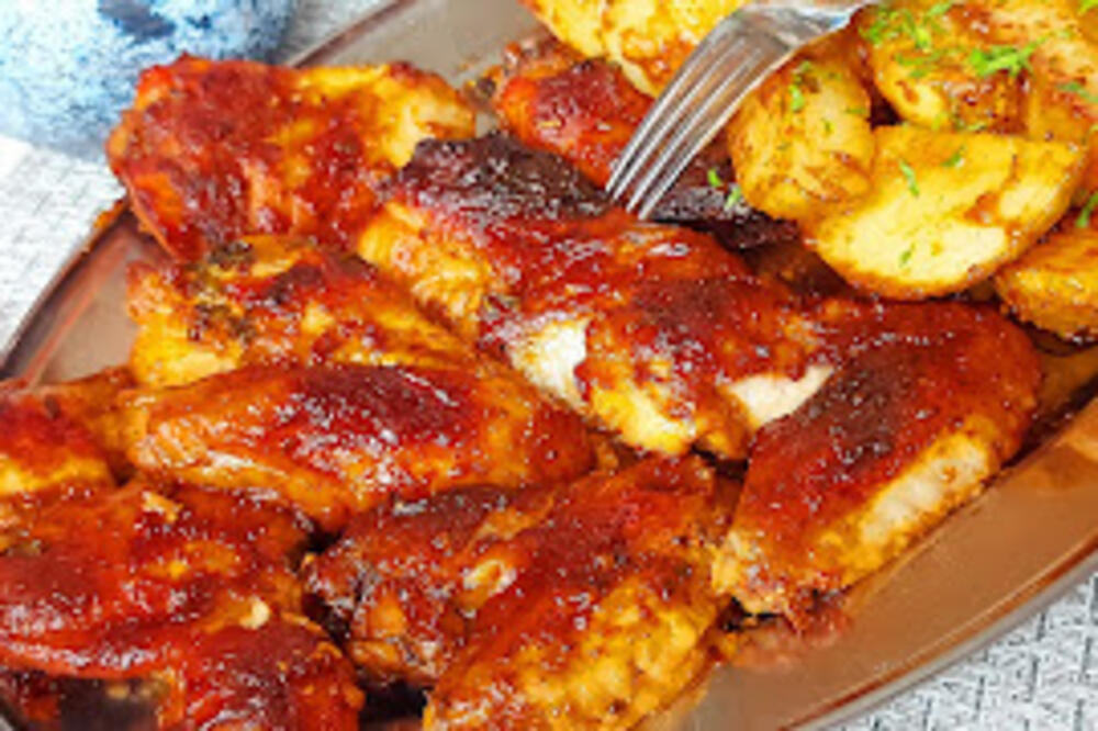 PREDLOG ZA SUTRAŠNJI RUČAK, PILEĆA KRILCA SA MEDOM: Samo na jedan način ćete dobiti HRSKAVU KORICU