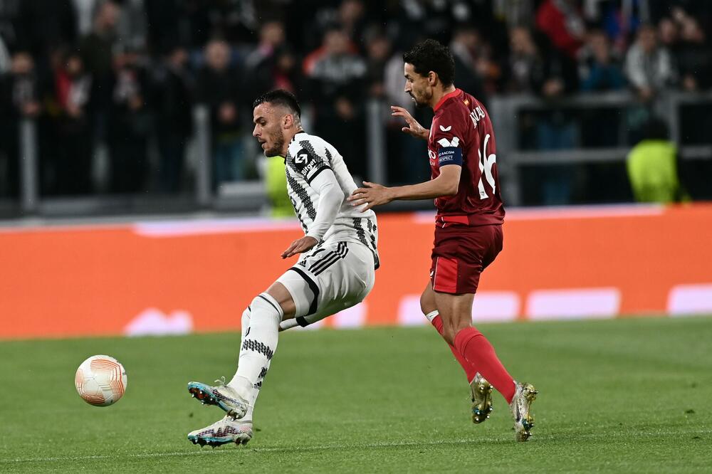 POSLE VLAHOVIĆA I KOSTIĆ NA UDARU JAVNOSTI: "Nije bio bistre glave!"