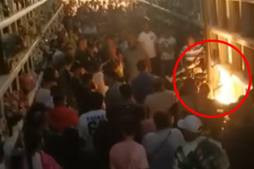 UZNEMIRUJUĆE SCENE SA SAHRANE, VATROGASCI REAGOVALI: Sve je pošlo nizbrdo kad su ubacili kovčeg u GROBNICU (VIDEO)