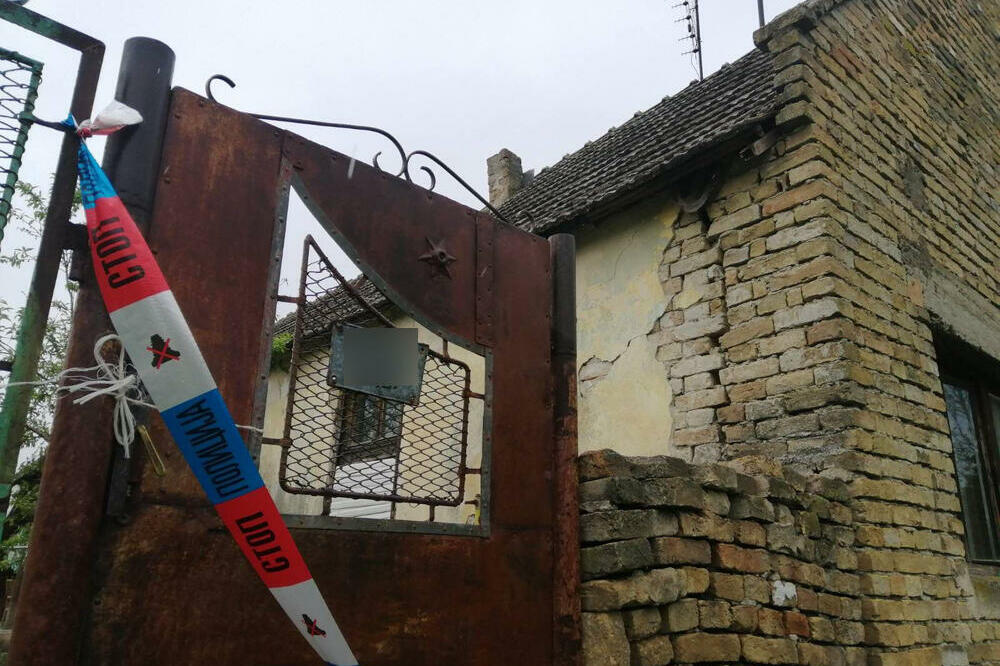 ODREĐEN PRITVOR OCU DEČAKA (13) KOJI JE SEKIROM NAPAO MAJKU I SINA: Evo za šta se tereti