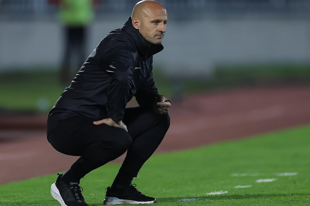 DULJAJ MORAO DA PODVIKNE: Trener Partizana otkrio šta se dogodilo u svlačionici!