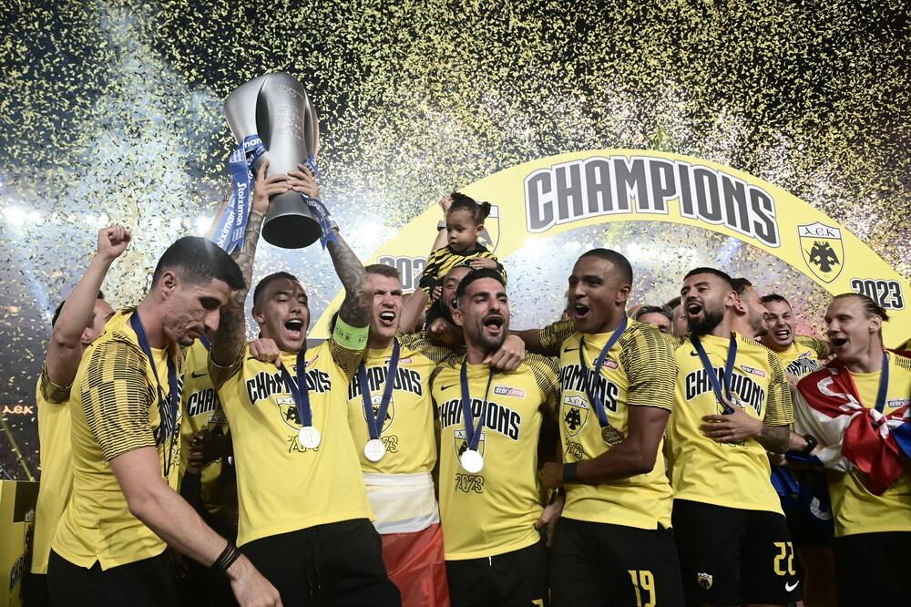 MIJAT SLAVI, JOVANOVIĆ U SUZAMA: AEK novi šampion Grčke!