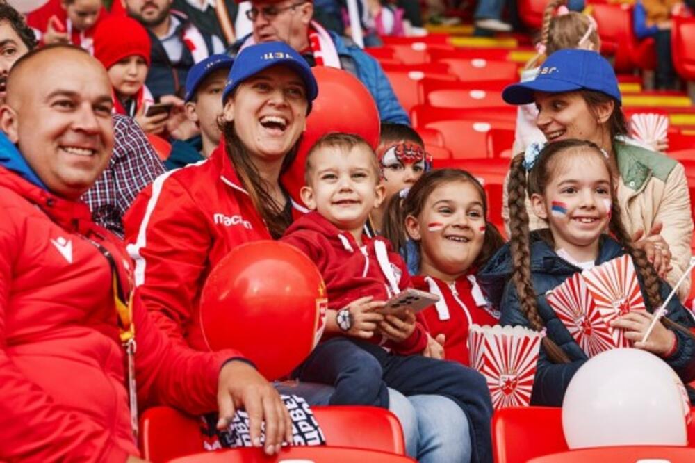 "ZVEZDA JE MOJA PORODICA" Najmlađi navijači dominirali na Marakani, crveno-beli uvode novu praksu! (FOTO)