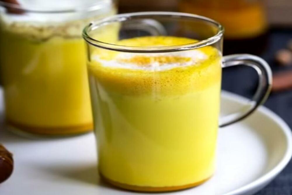 NAŠI STARI SU ZLATNO MLEKO PRAVILI SVAKI PUT KADA SE ZAKAŠLJU: Ovaj RECEPT prenosi se GENERACIJAMA